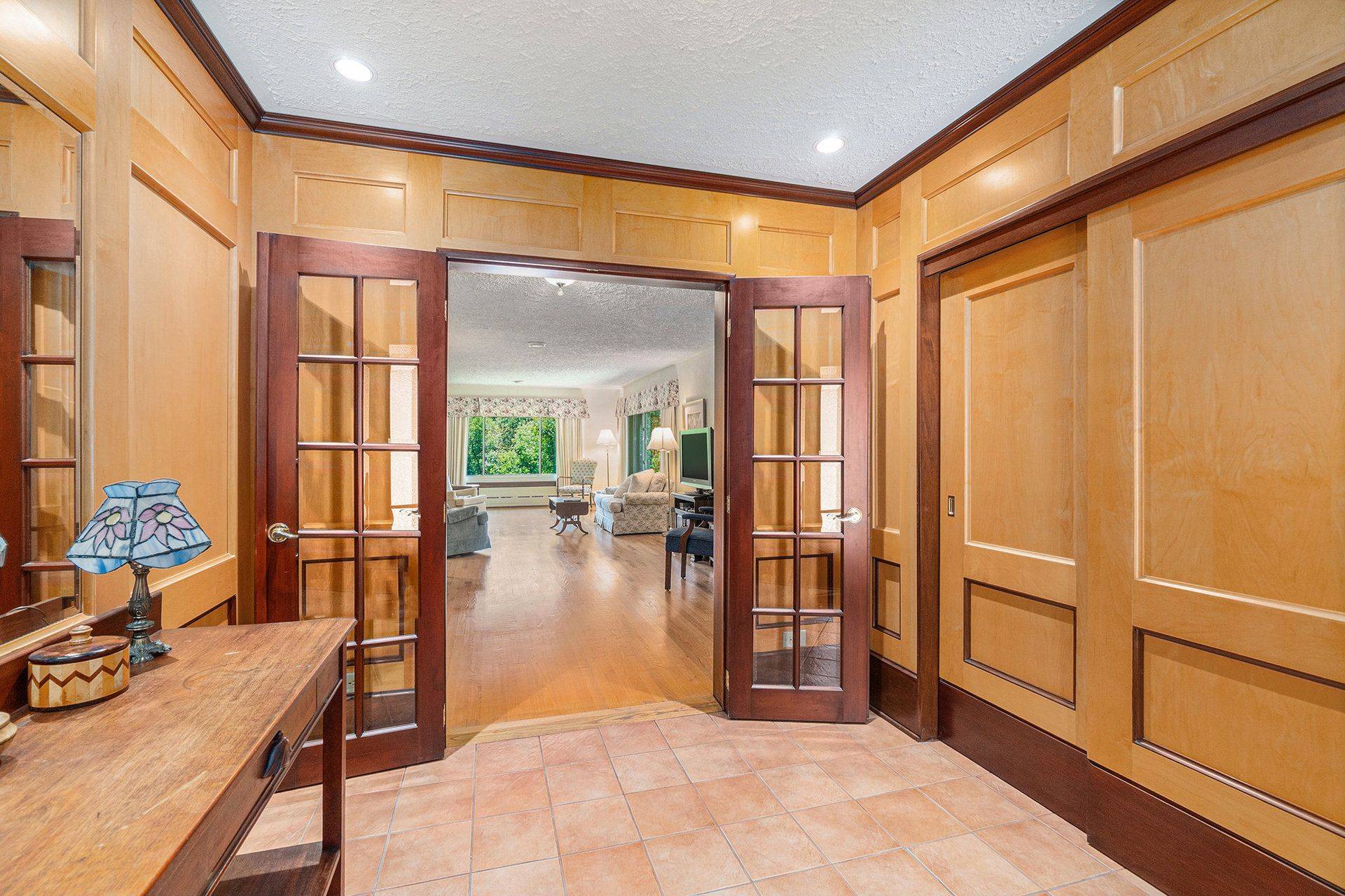 Barrhaven, ON K2J 3Z8,18 Eisenhower CRES