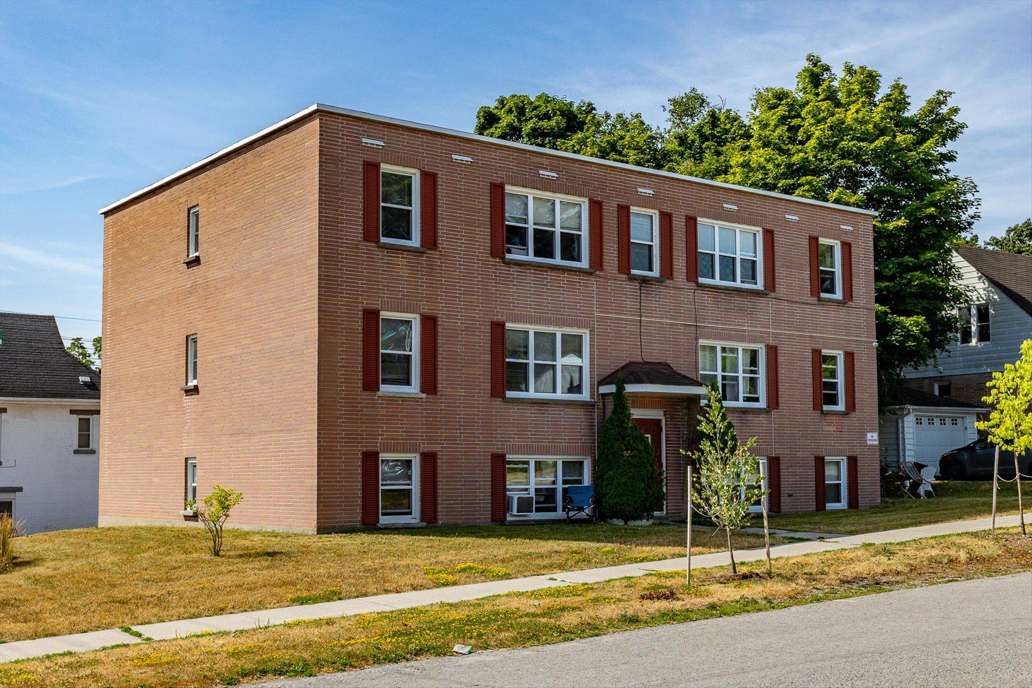 Peterborough Central, ON K9H 3A4,455 Cordach CRES