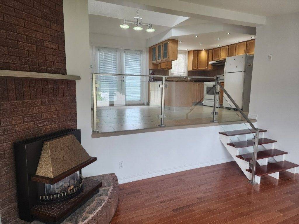West Nipissing, ON P2B 3G4,385 Ouellette CRES S