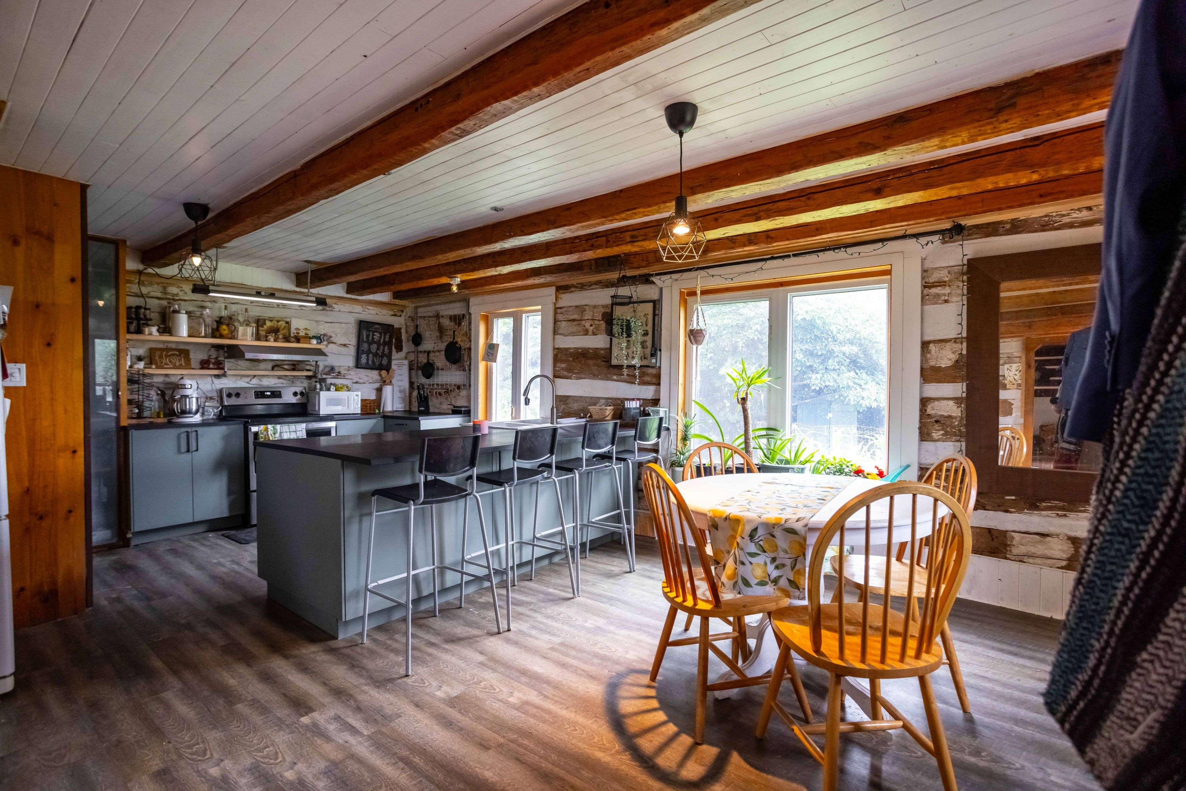 South Glengarry, ON K0C 2J0,20255 MAPLE RD