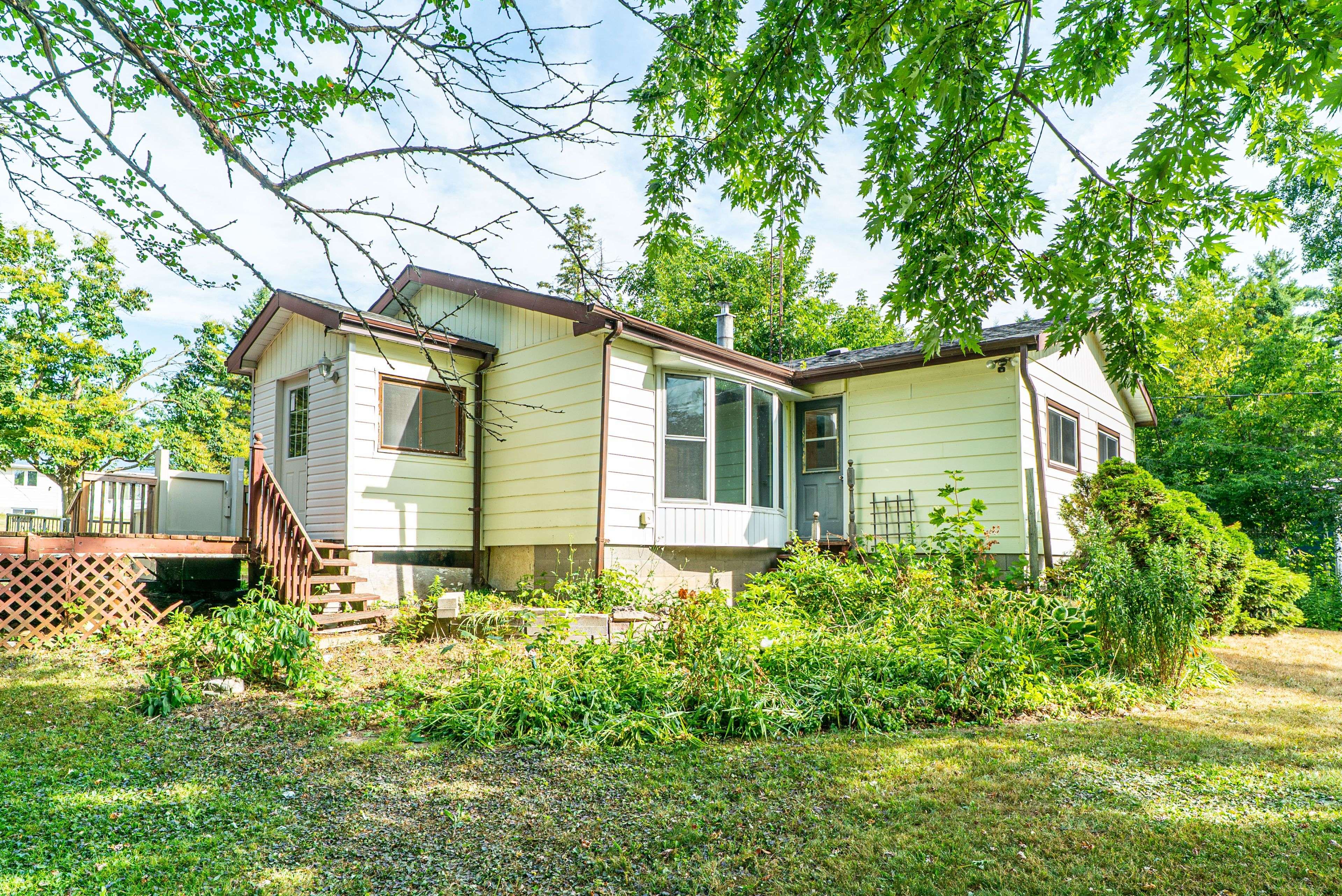 Kawartha Lakes, ON K0M 1G0,122 Cameron DR