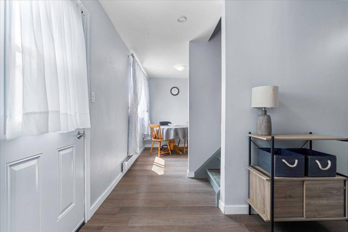 Belleville, ON K8P 4R4,15 Tracey Park DR #12