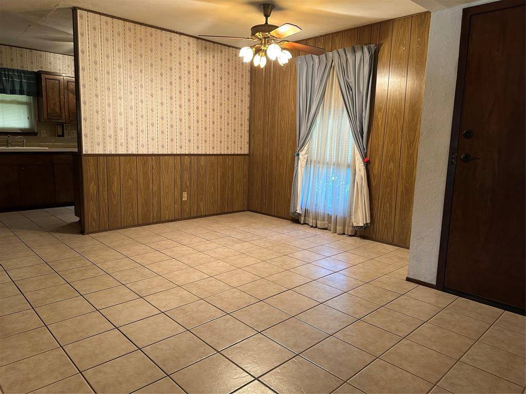 Grand Prairie, TX 75052,705 Edelweiss Drive