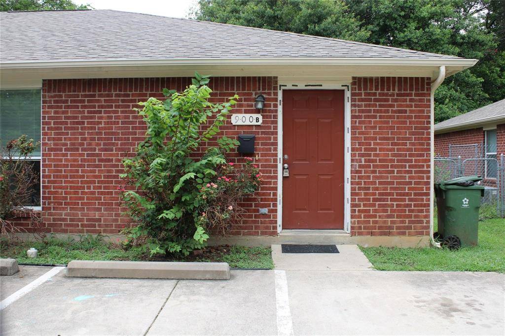 Arlington, TX 76011,900 Naomi Lane #B