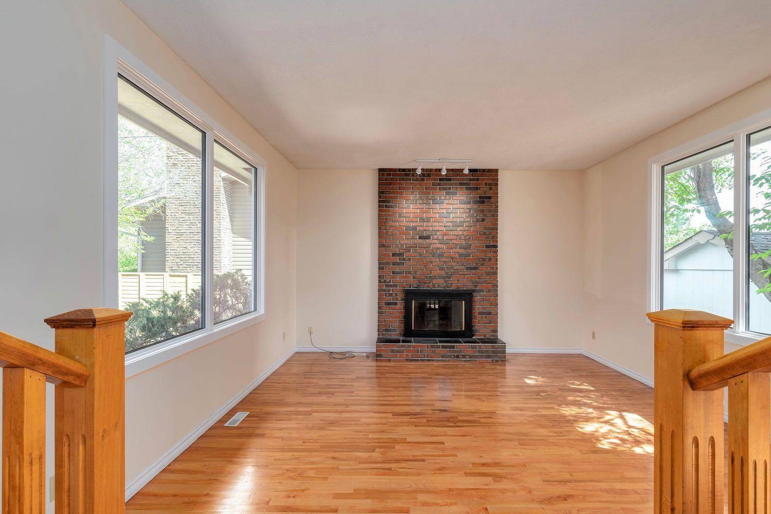 Calgary, AB T3A 1S8,5531 Dalhart HL NW