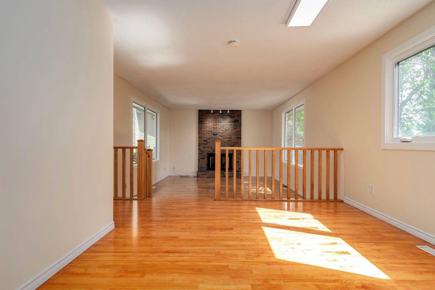 Calgary, AB T3A 1S8,5531 Dalhart HL NW