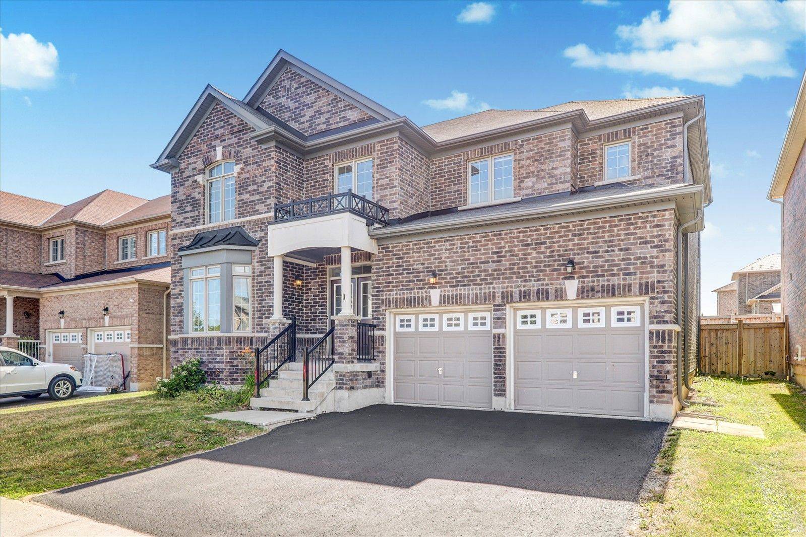 Clarington, ON L1B 0L1,10 Whitehand DR