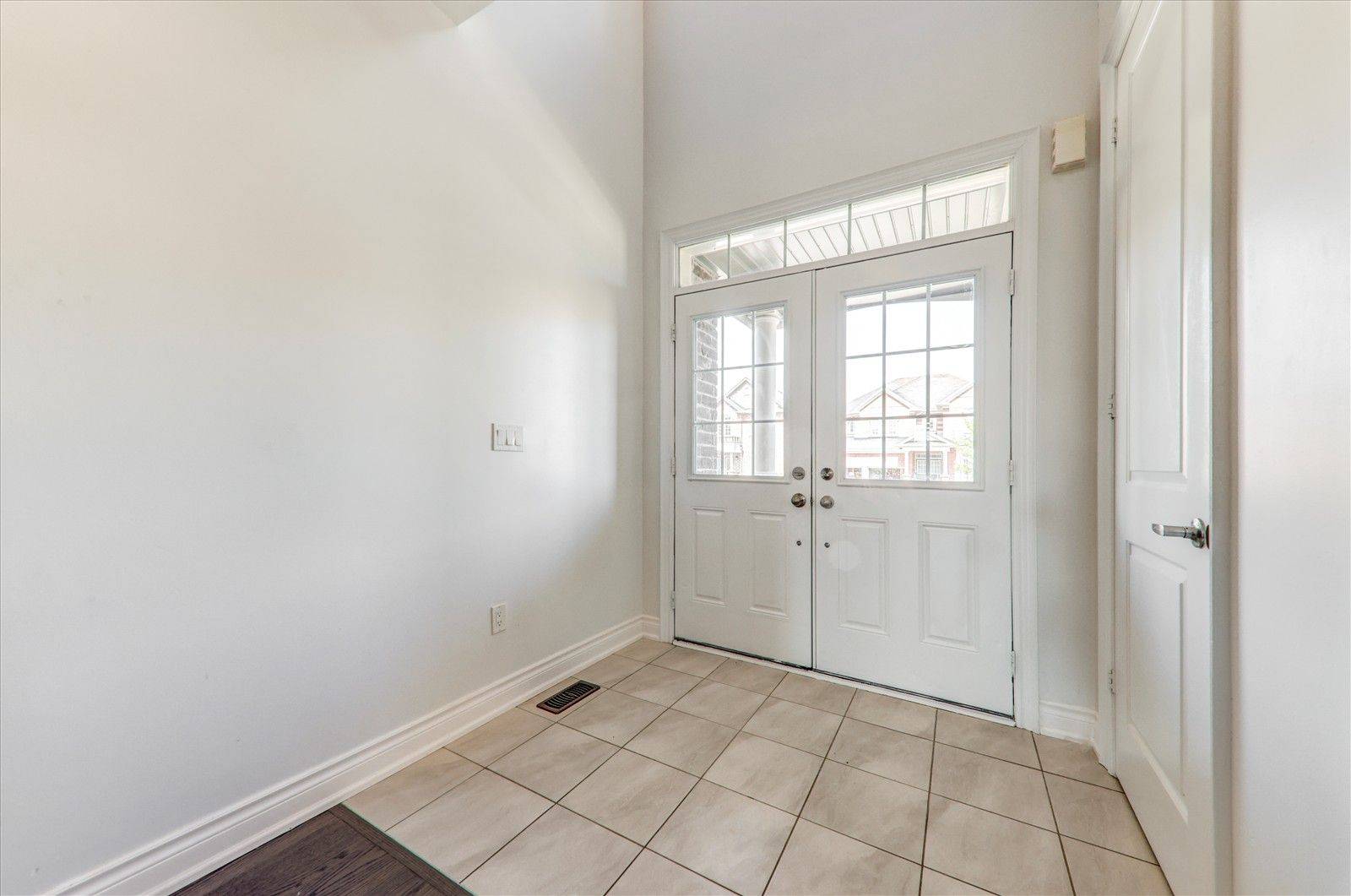 Clarington, ON L1B 0L1,10 Whitehand DR