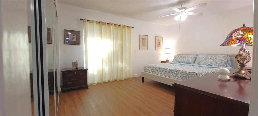 Deerfield Beach, FL 33442,227 Markham K #227