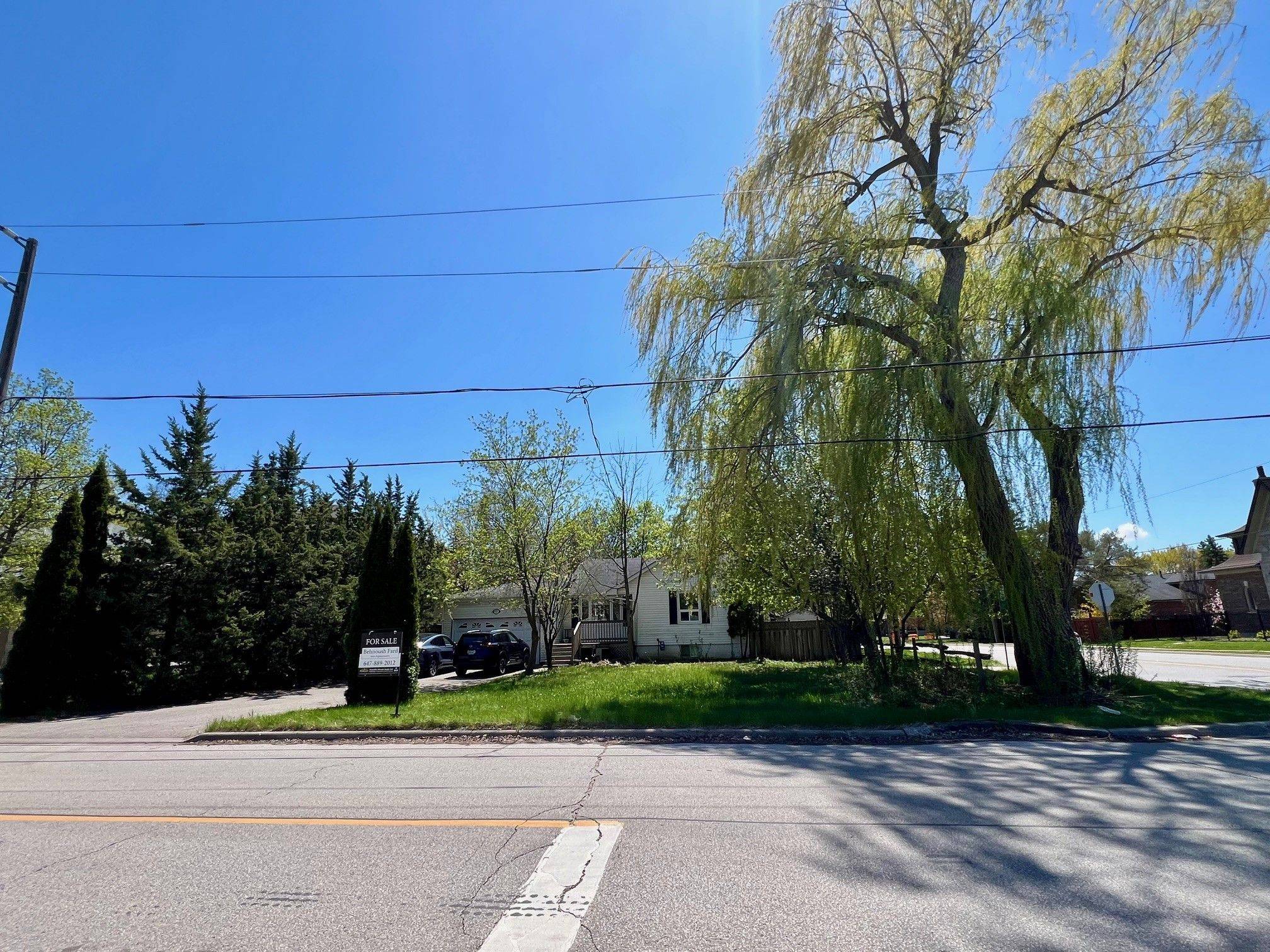 Richmond Hill, ON L4C 3S7,121 May AVE