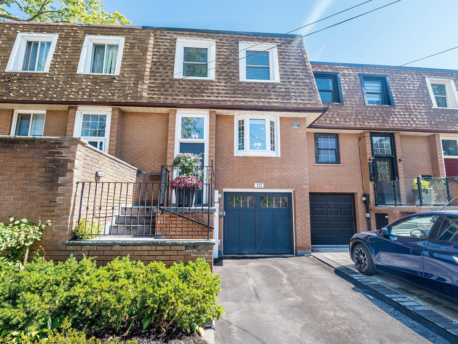 Oakville, ON L6K 3T4,113 Brock ST
