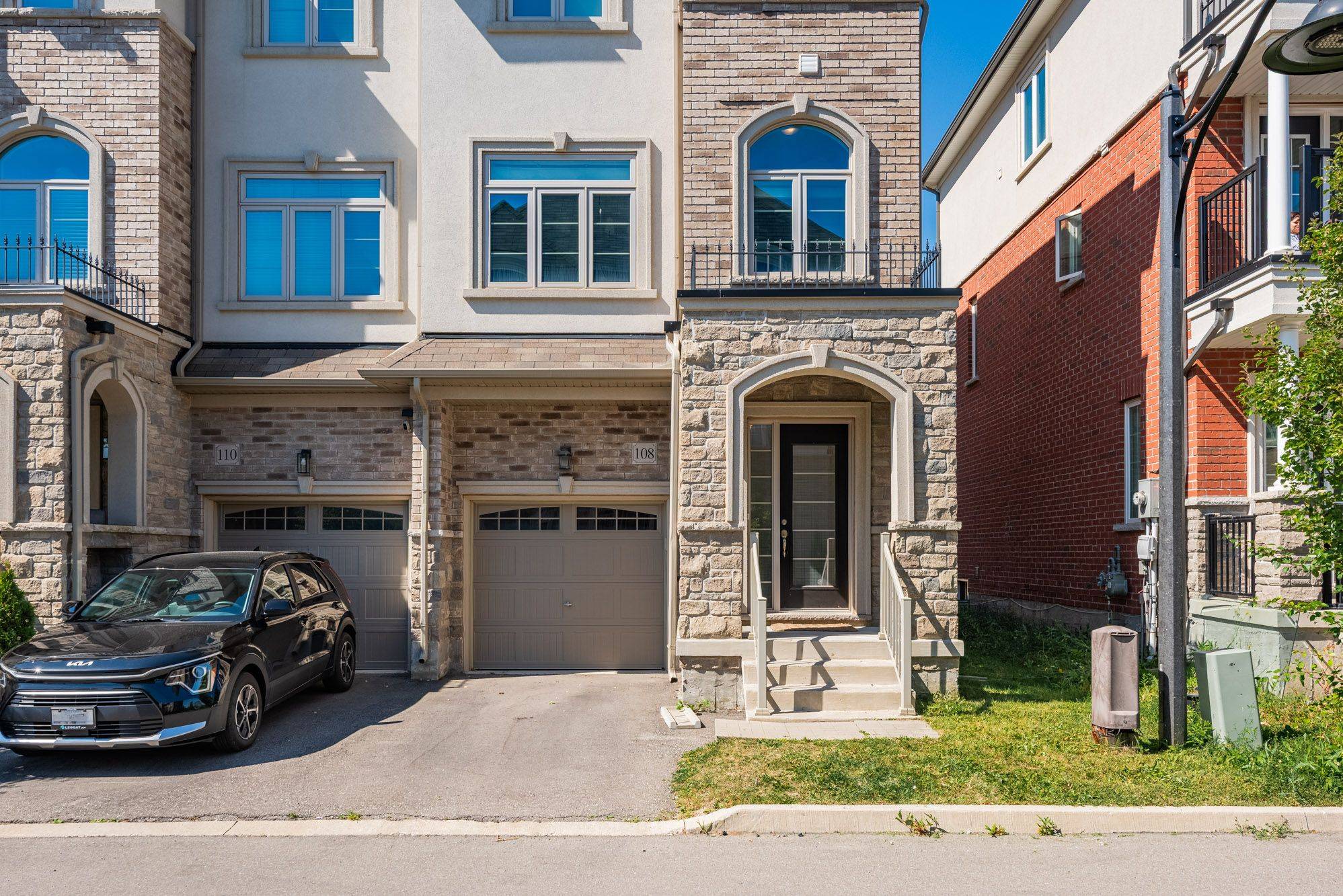 Hamilton, ON L8B 1W3,108 Borers Creek CIR