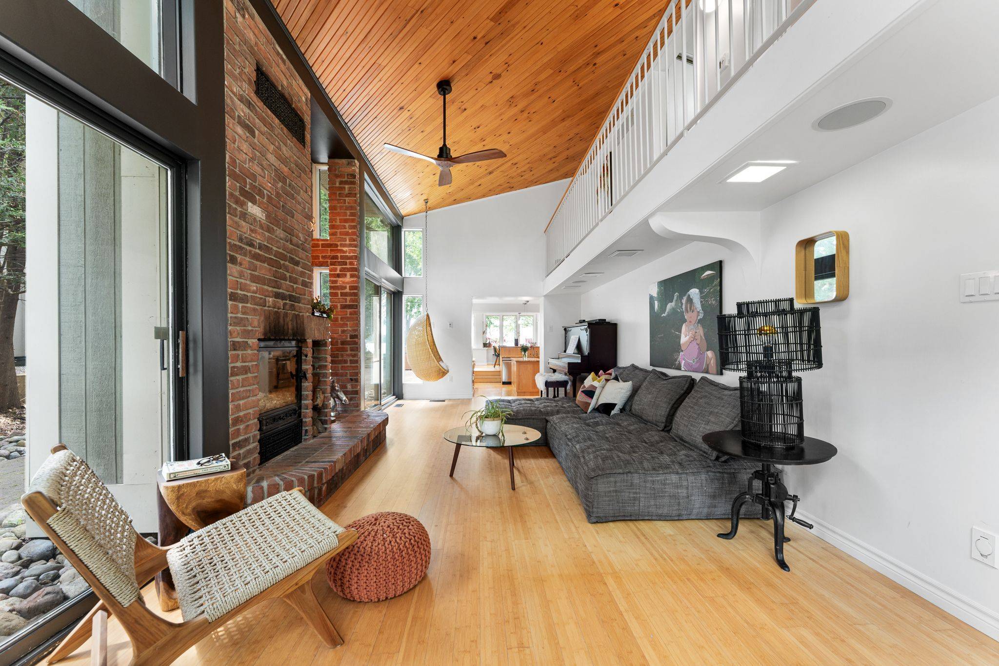 Crystal Bay - Rocky Point - Bayshore, ON K2H 8C2,17 HASTINGS ST