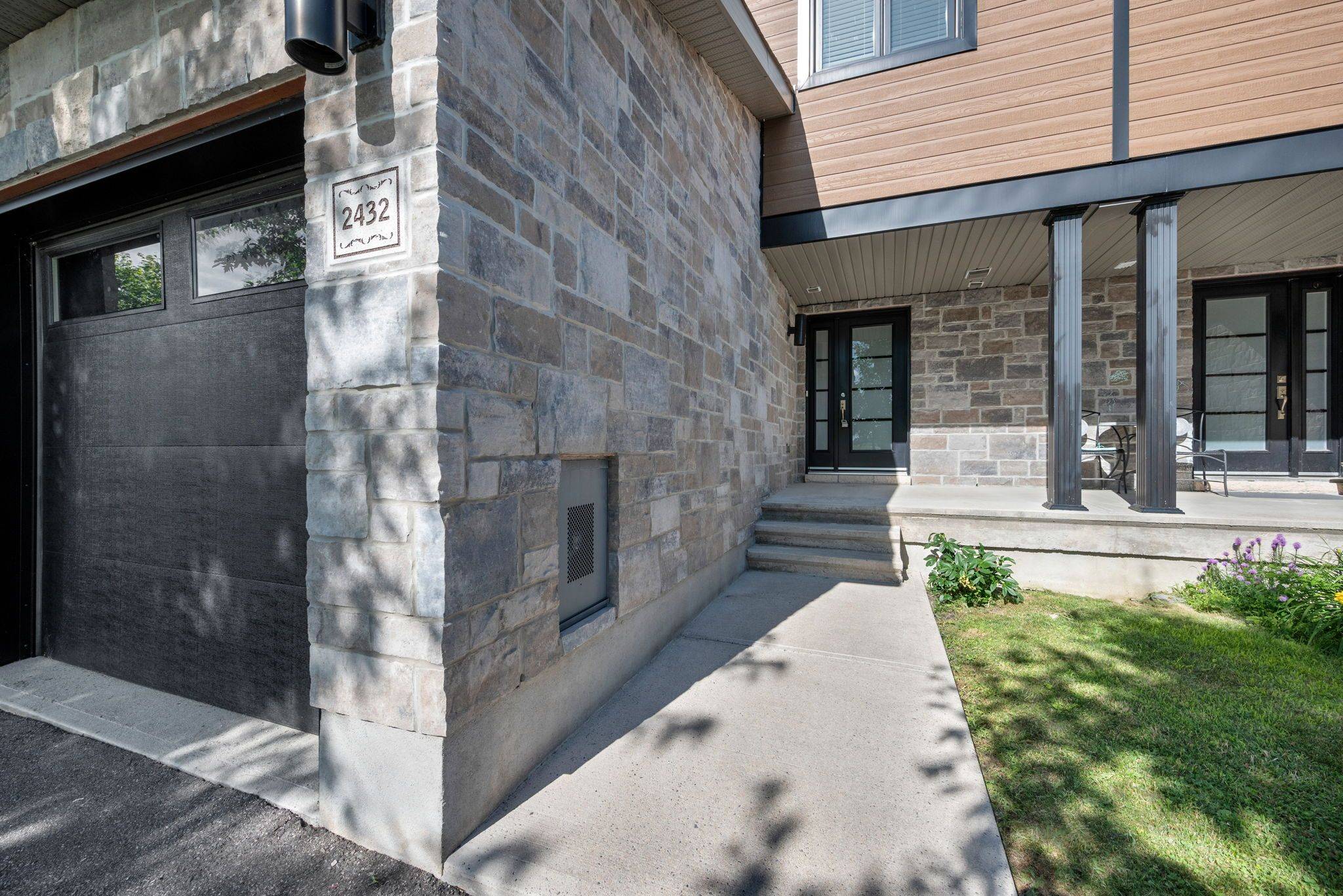 Clarence-rockland, ON K4K 1P6,2432 Marble CRES