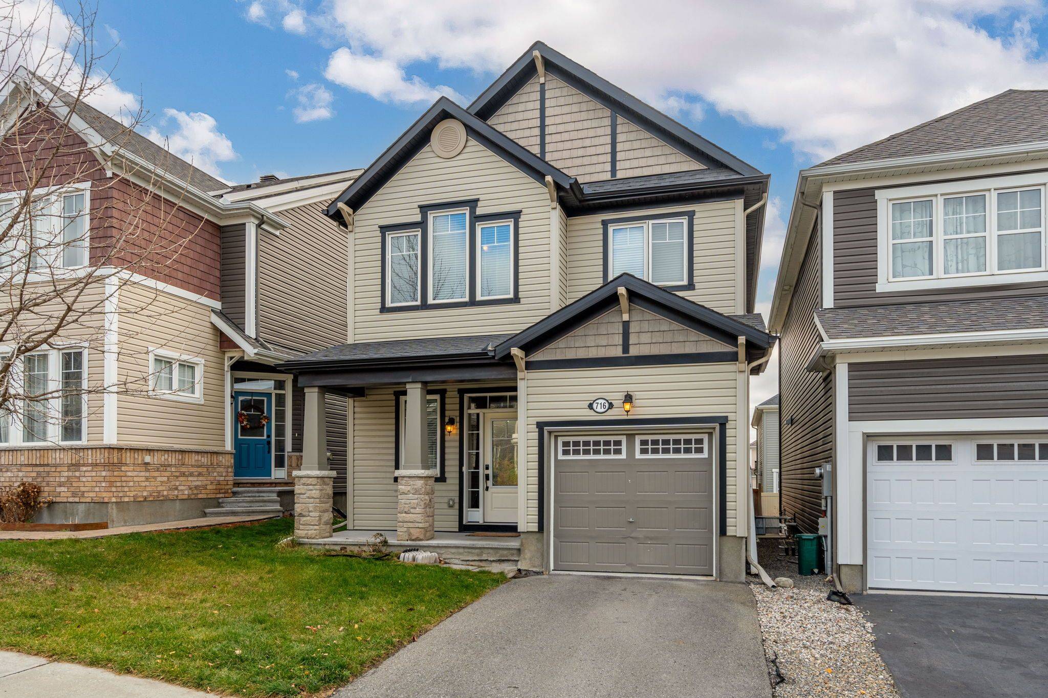 Kanata, ON K2M 0L4,716 Summergaze ST