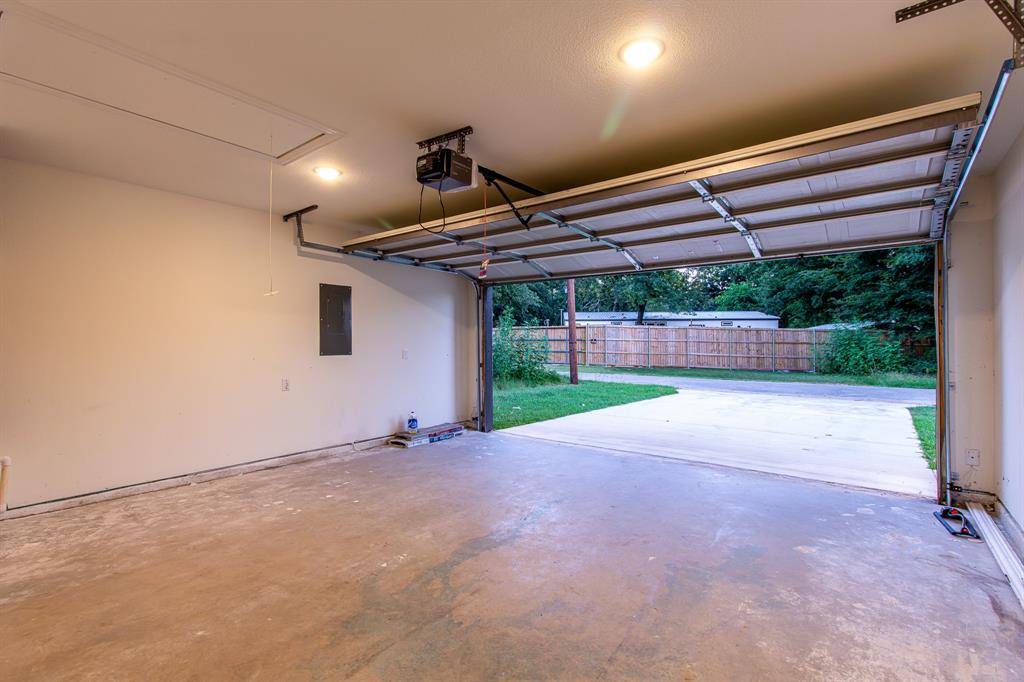 Tool, TX 75143,1116 Kingsway