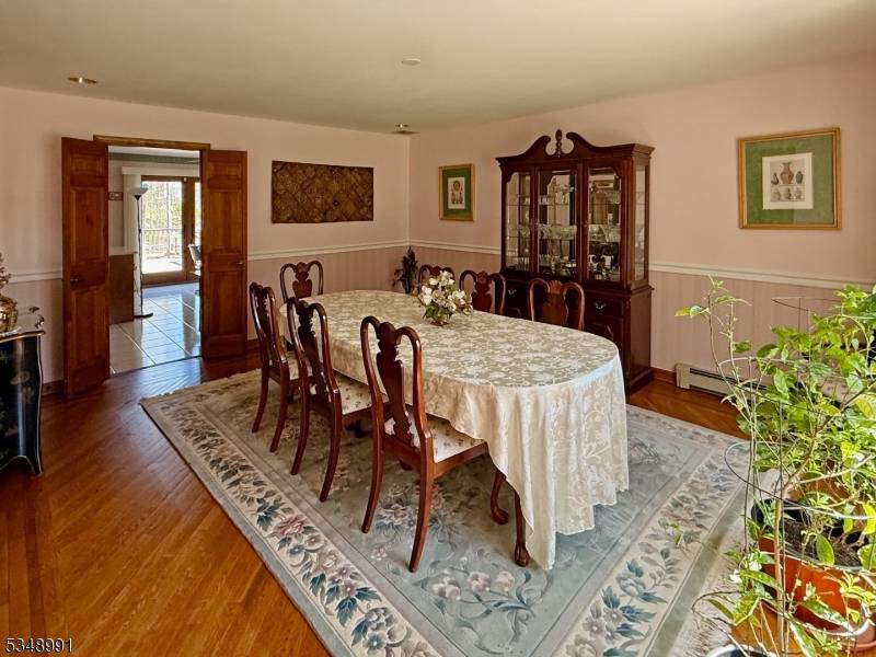 Upper Saddle River Boro, NJ 07458,7 Hillside Ave