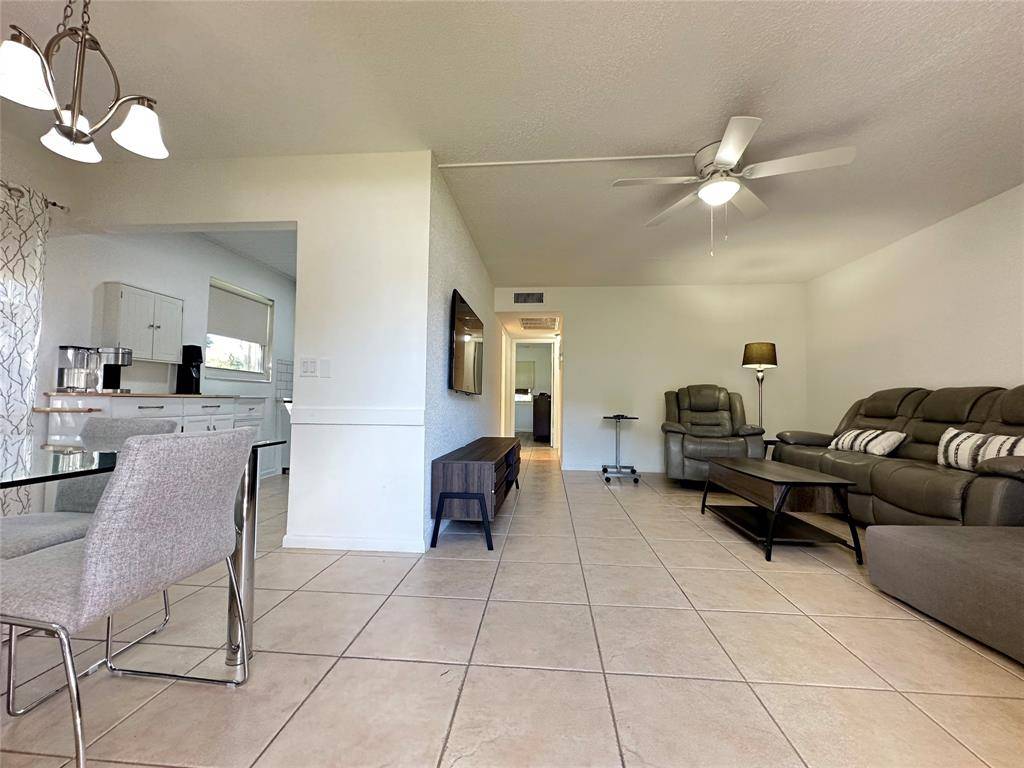 Deerfield Beach, FL 33442,85 Ventnor  E #85