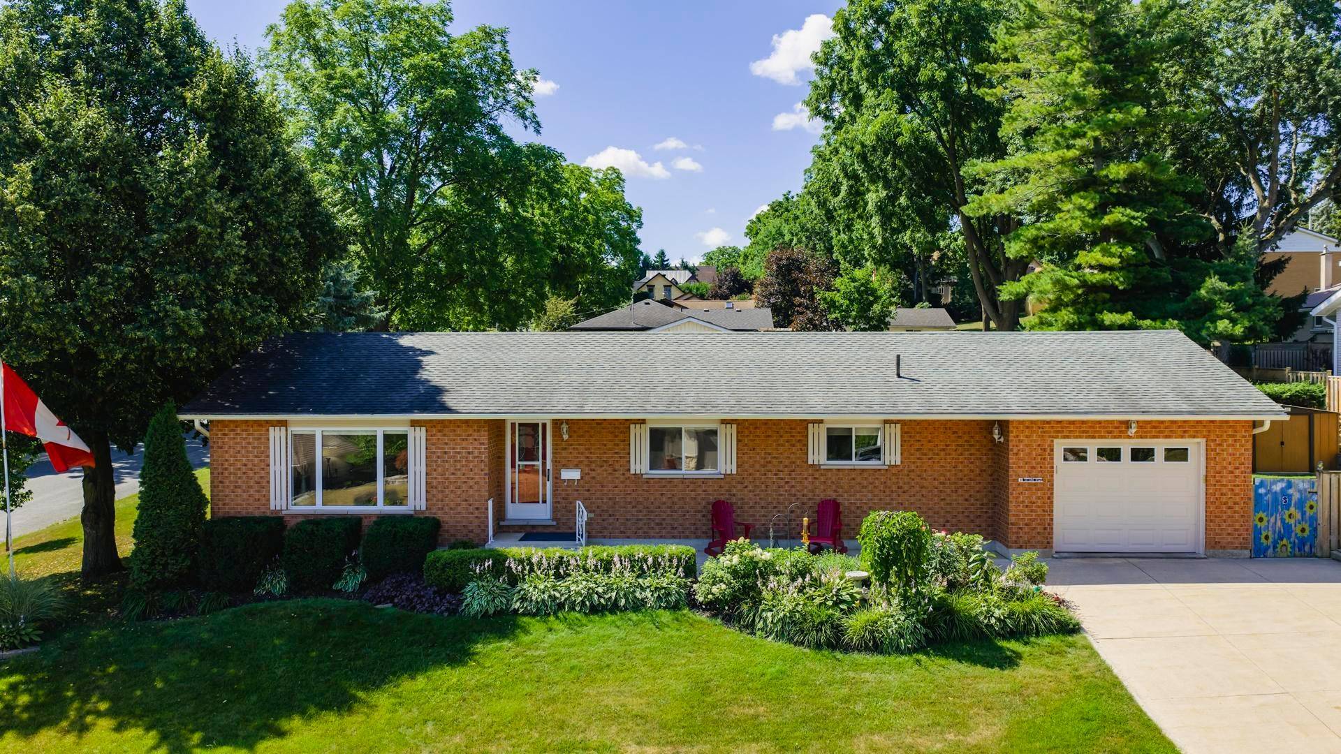 St. Marys, ON N4X 1C1,110 Ontario ST N
