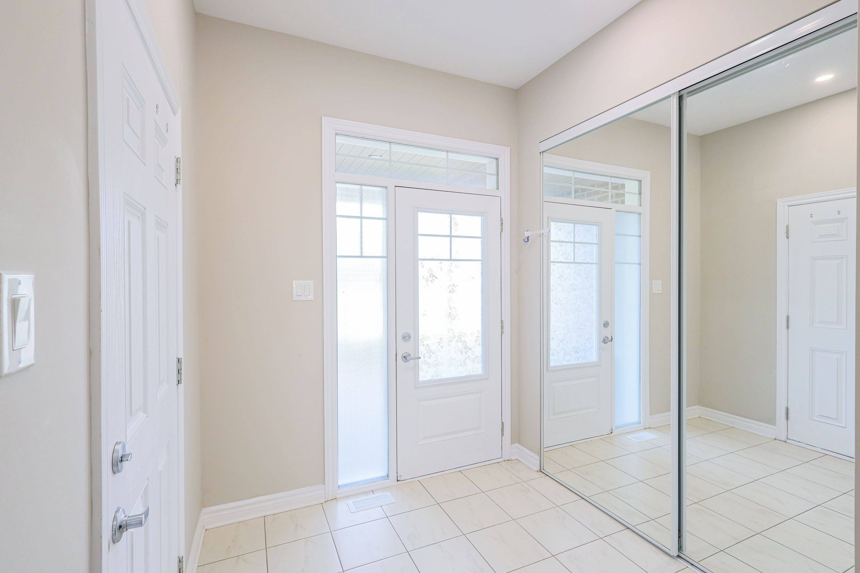 Barrhaven, ON K2J 6G4,119 Ramsgrange ST