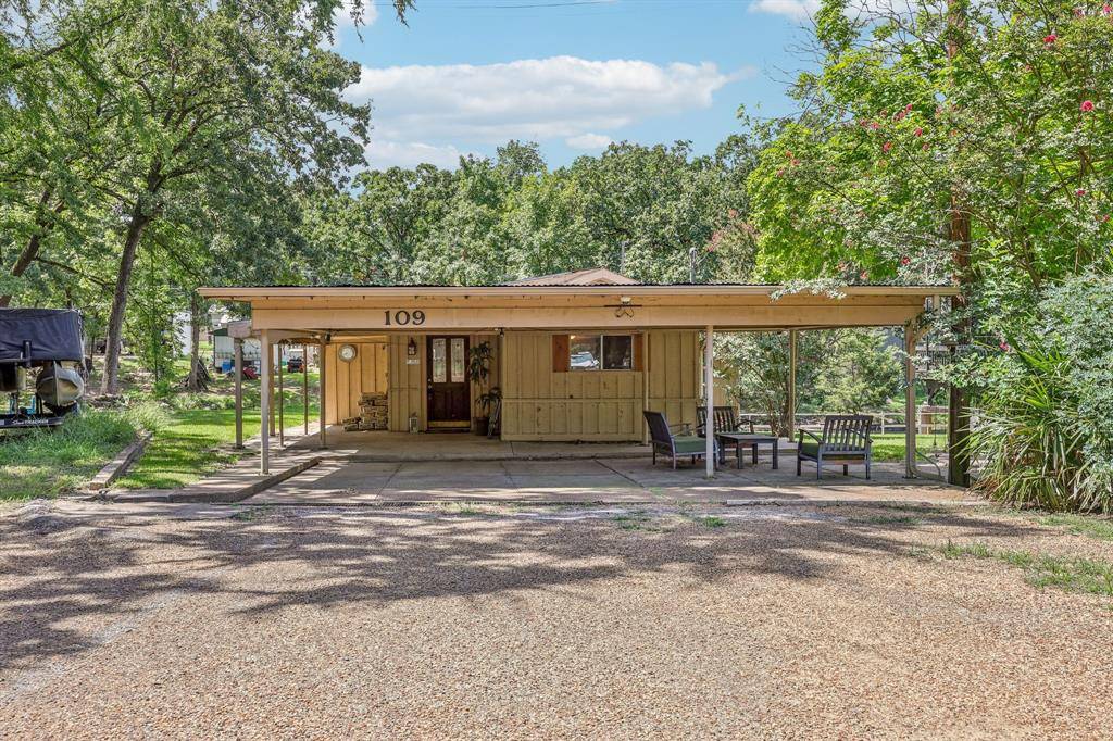 Mabank, TX 75156,109 N Bay Circle
