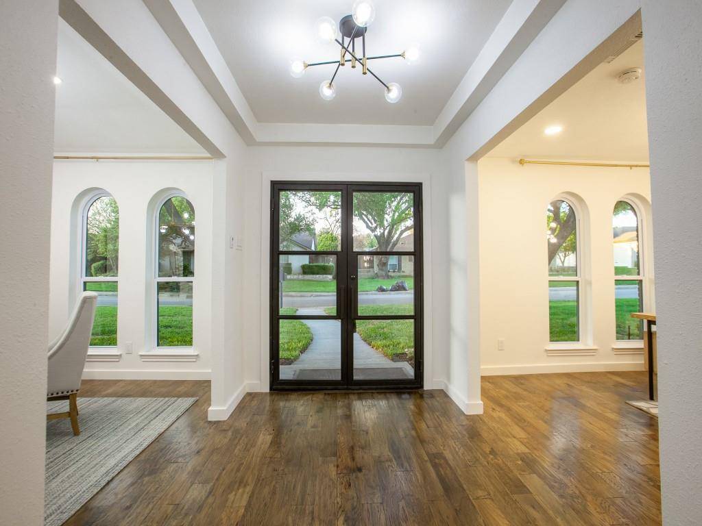 Dallas, TX 75248,6826 Town Bluff Drive