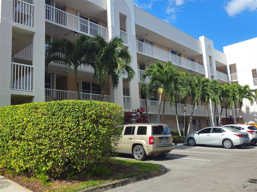 Sunrise, FL 33322,2601 N Nob Hill Rd #308