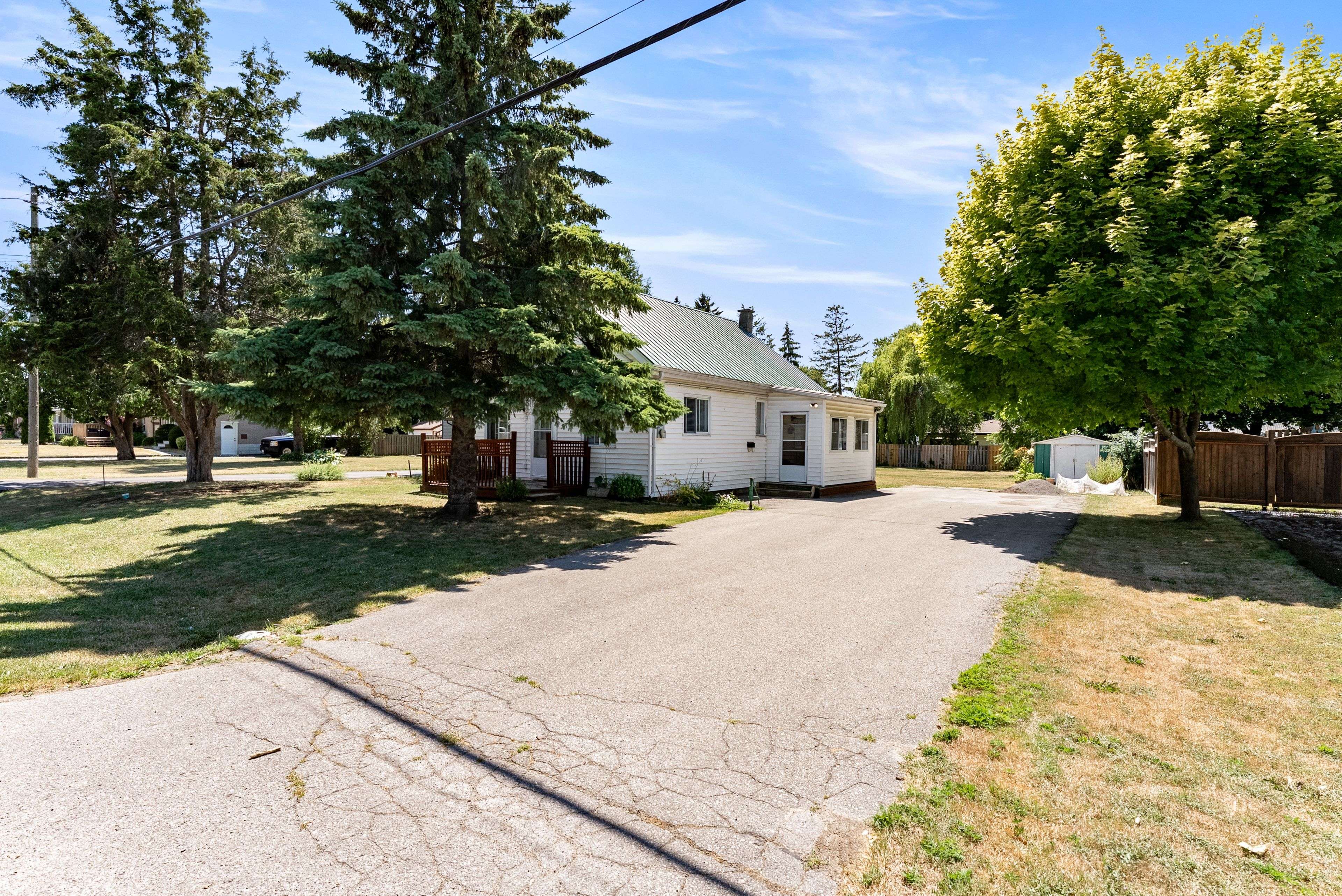Belleville, ON K8P 3H2,110 Gilbert ST