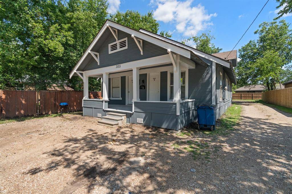 Ennis, TX 75119,305 W Waco Street