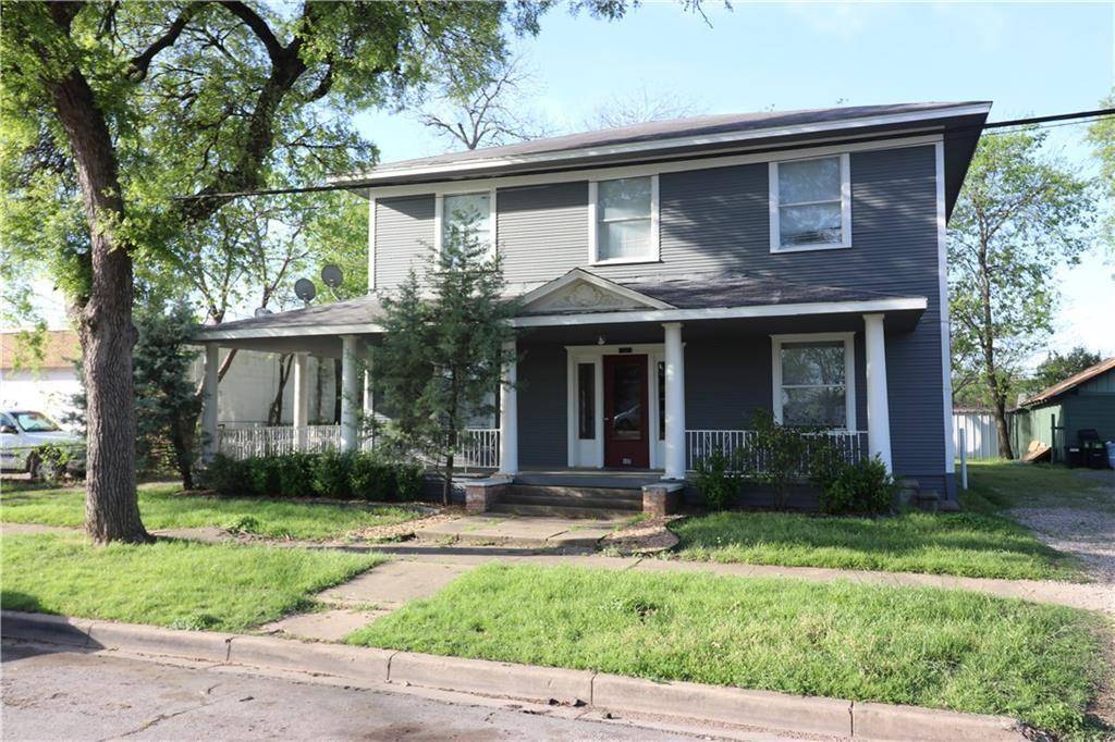 Waxahachie, TX 75165,409 W Franklin Street #3