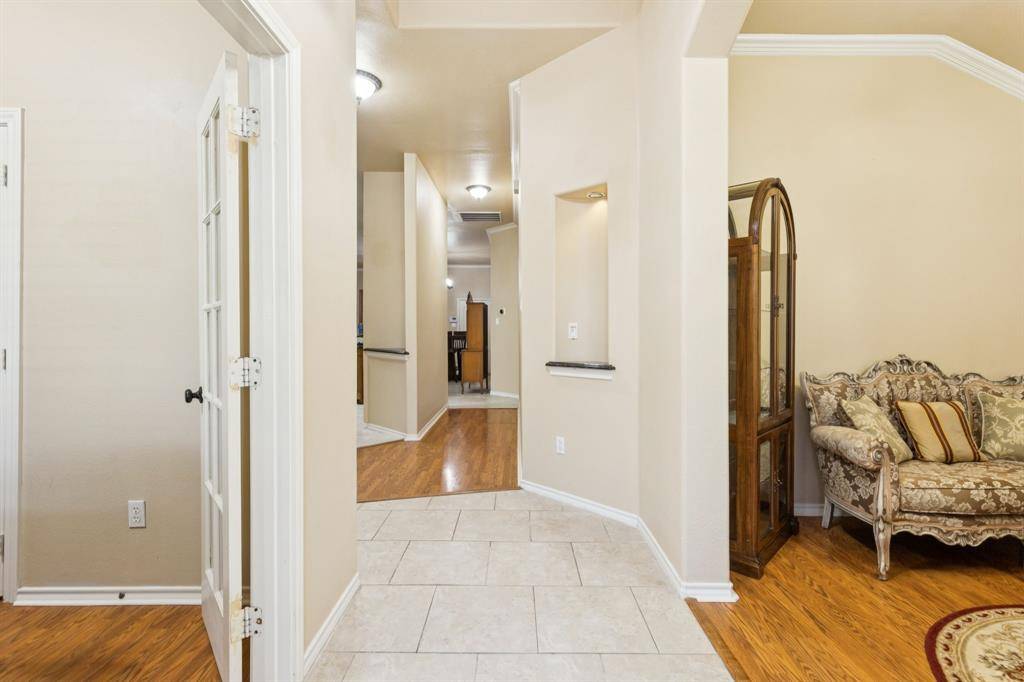 The Colony, TX 75056,6316 Fall River Drive