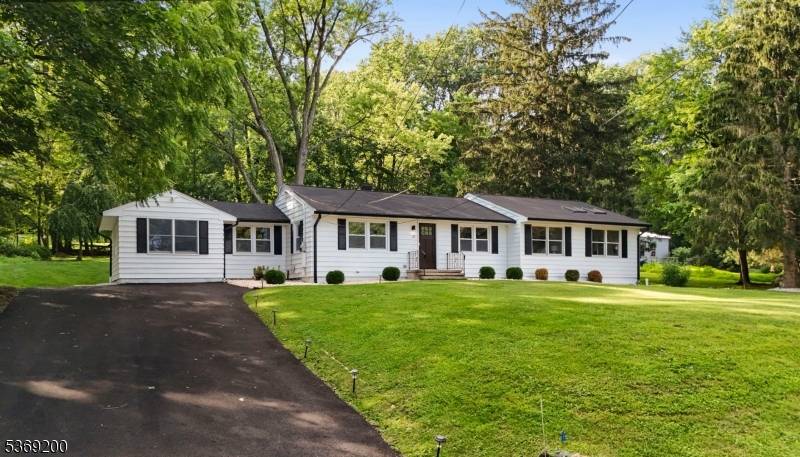Washington Twp., NJ 07882,20 Little Philadelphia Rd