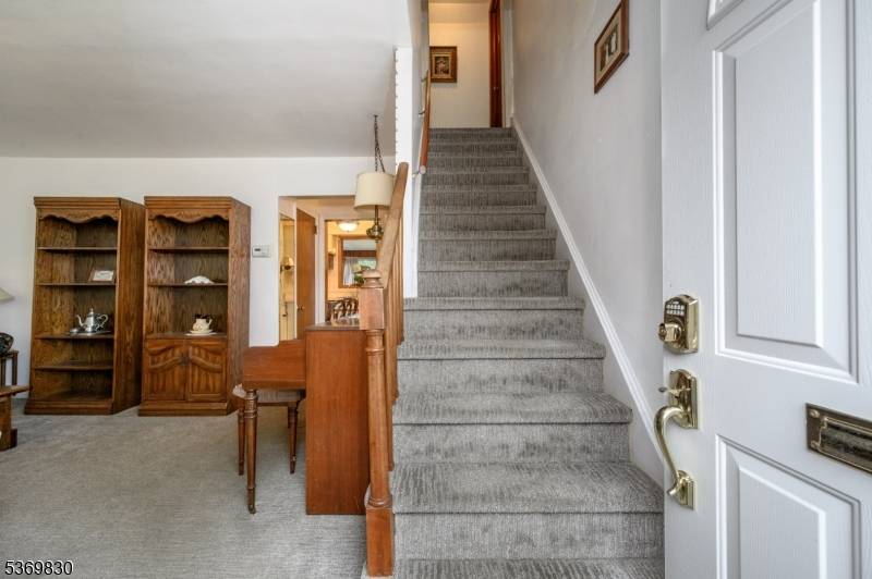 Rahway City, NJ 07065,958 Apgar Ter