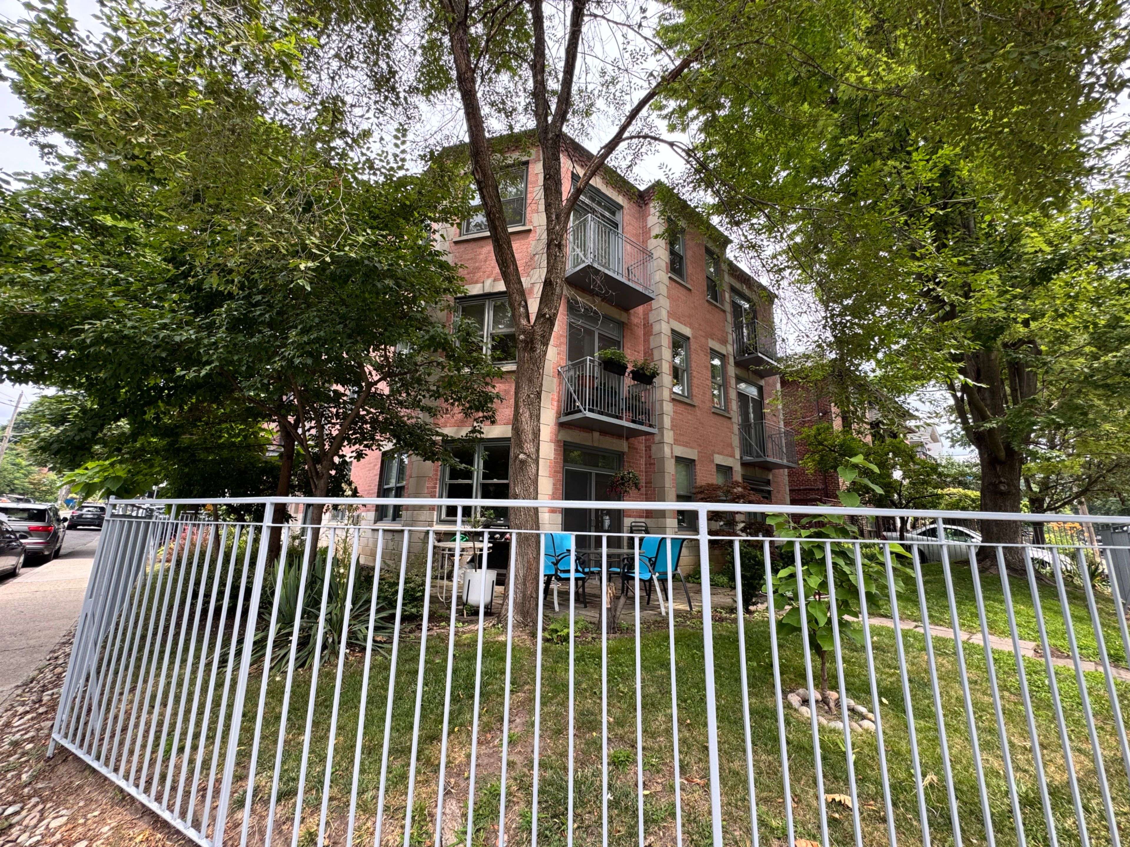 Toronto E02, ON M4E 2X3,15 Glen Manor DR #302