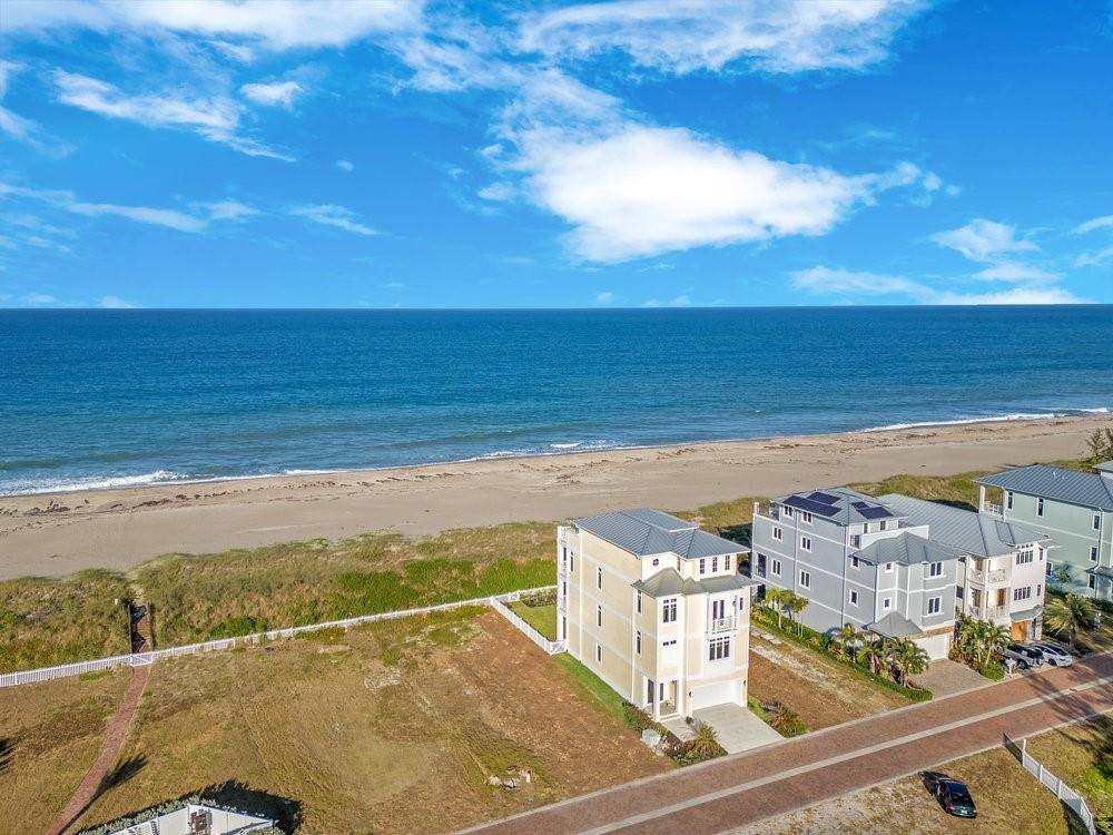 Fort Pierce, FL 34949,5104 Watersong Way