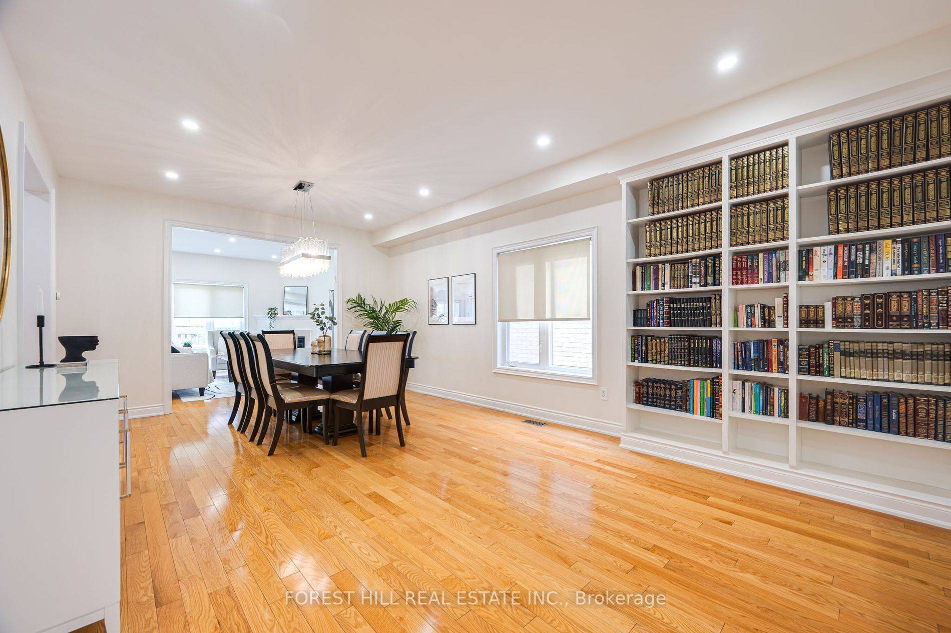 Vaughan, ON L4J 9A3,486 Apple Blossom DR