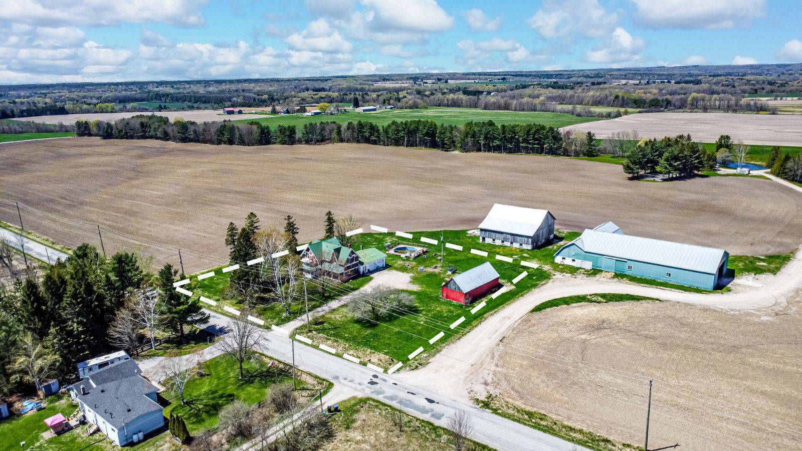 Tiny, ON L0K 2E1,650 Mertz Corner RD