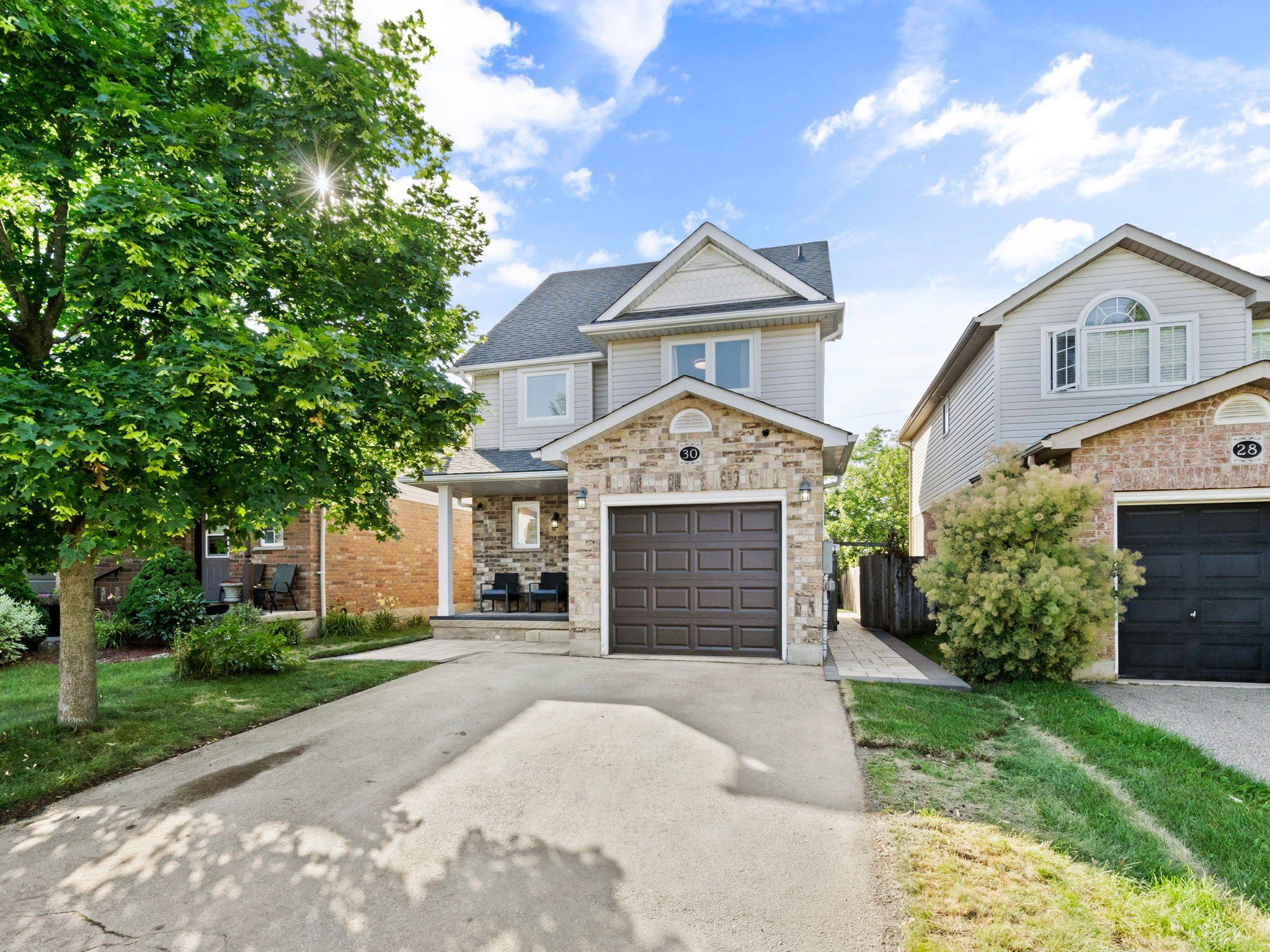 Halton Hills, ON L7J 2Y9,30 Beardmore CRES