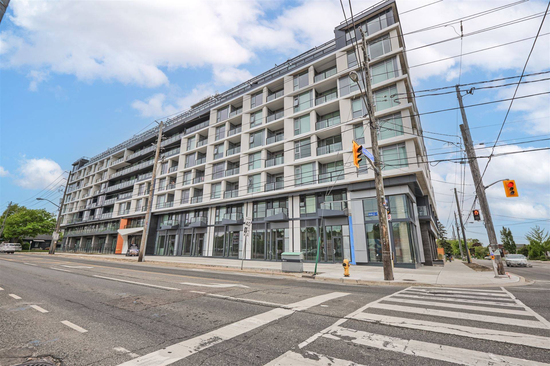Toronto W04, ON M6B 0B1,556 Marlee AVE #517