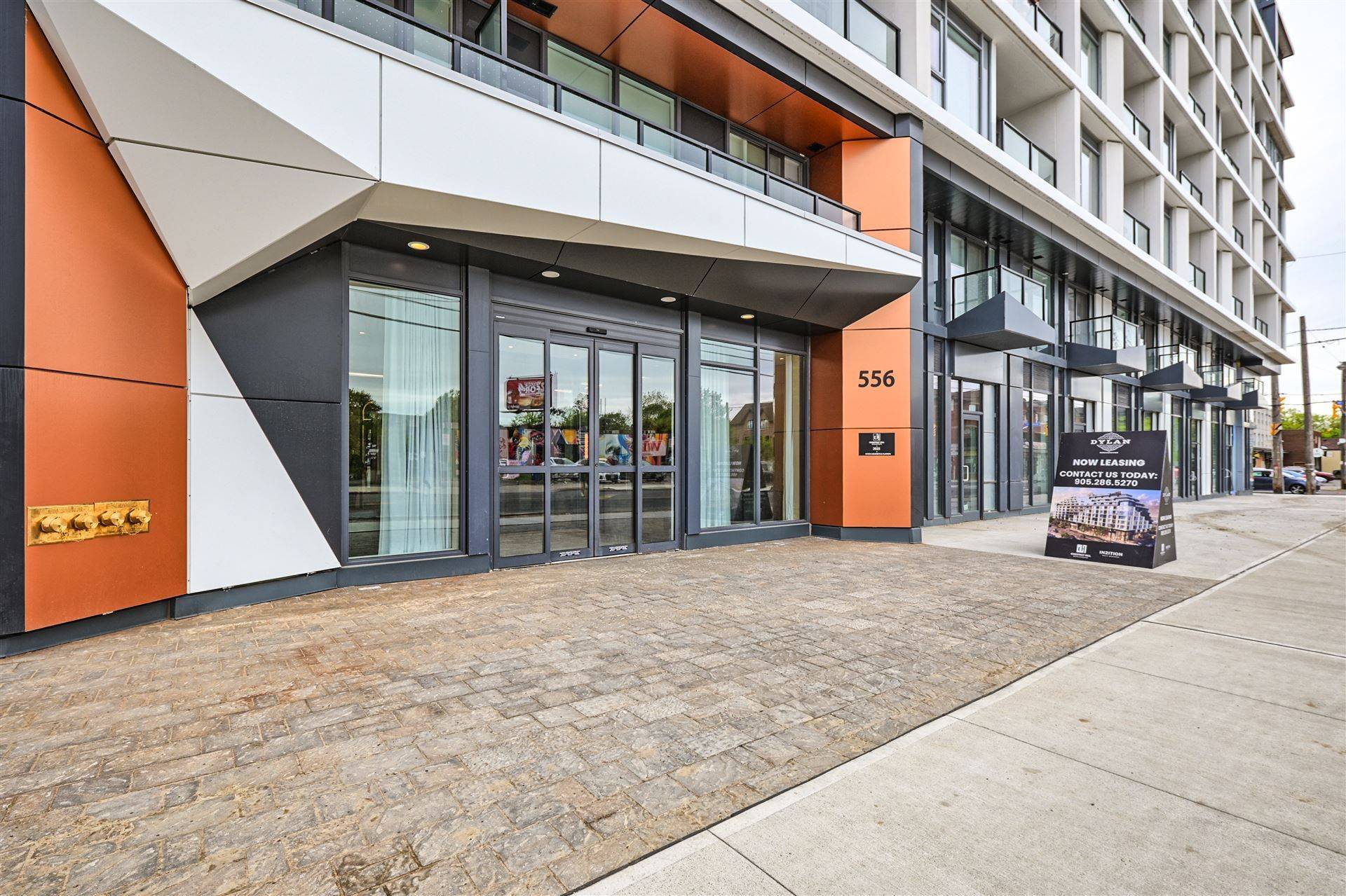 Toronto W04, ON M6B 0B1,556 Marlee AVE #517