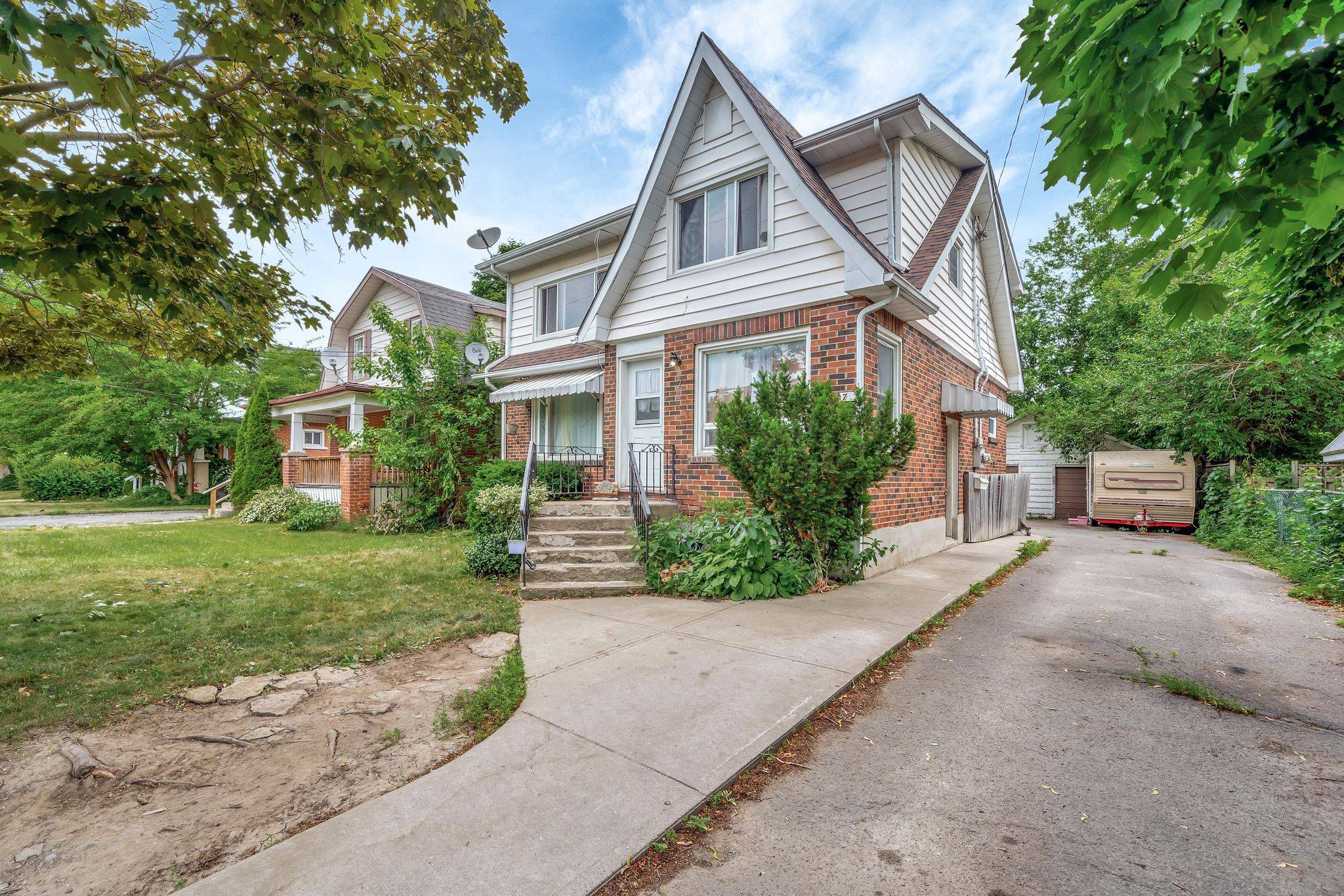Belleville, ON K8P 3V8,7 Ritchie AVE