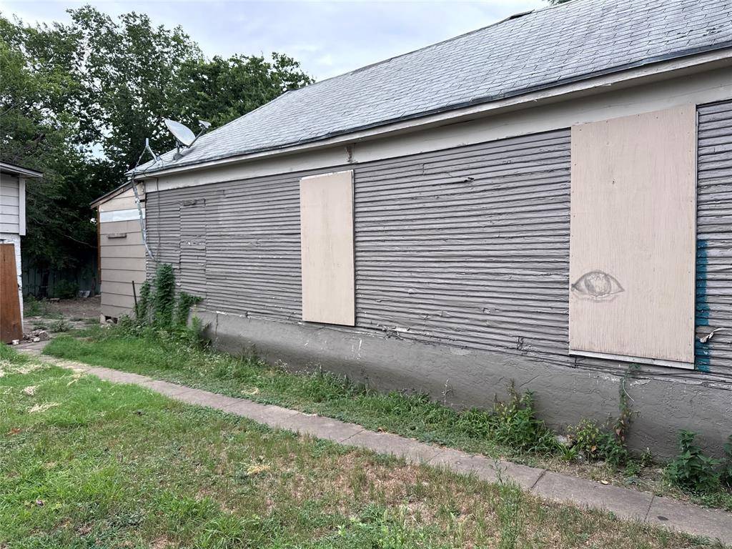Fort Worth, TX 76164,410 Cliff Street