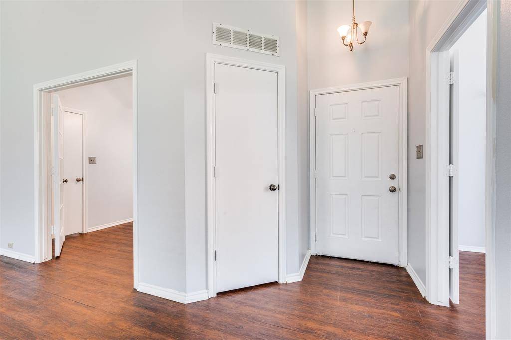 Carrollton, TX 75010,2103 Falcon Ridge Drive