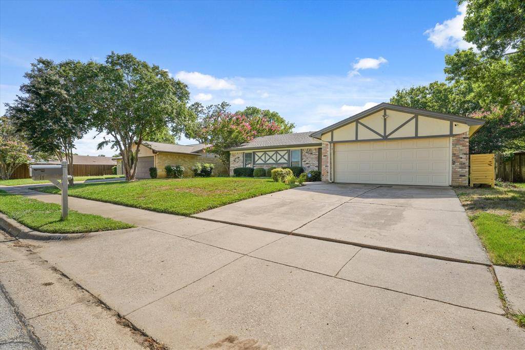 Bedford, TX 76021,2917 Highgate Lane