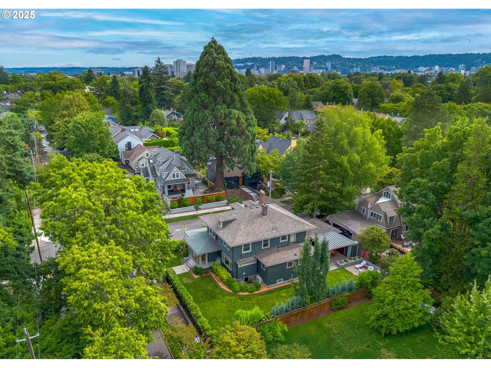 Portland, OR 97212,3103 NE 15TH AVE