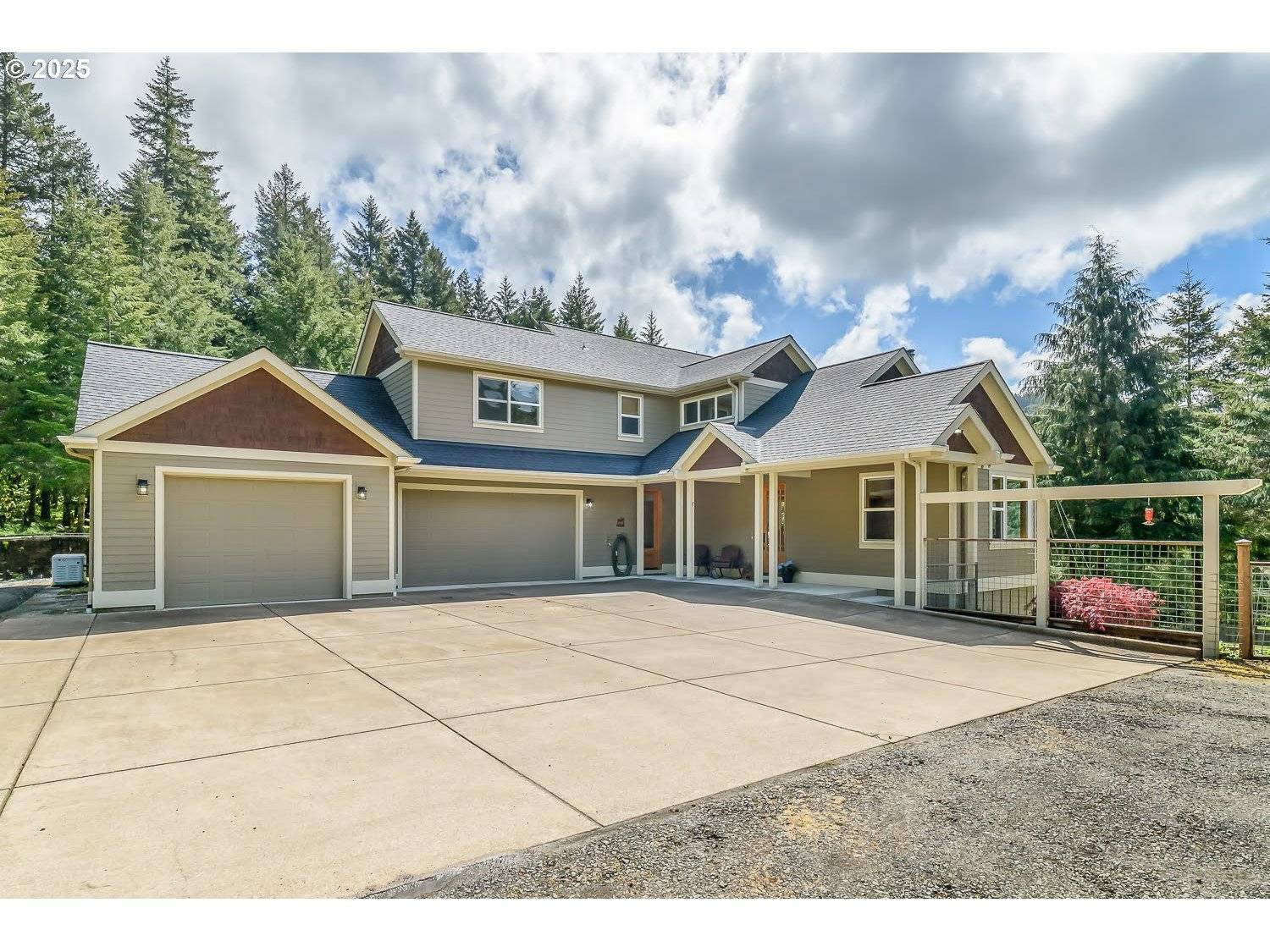 Veneta, OR 97487,21626 GLAZE RD