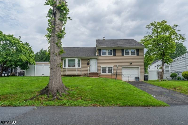 Rahway City, NJ 07065,901 Crescent Dr