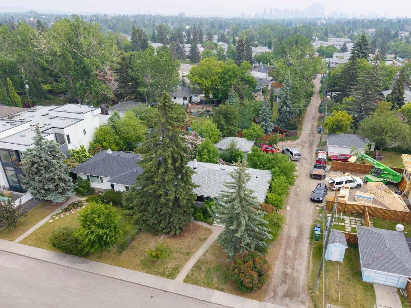 Calgary, AB T3E 4S2,3234 Kinsale RD SW
