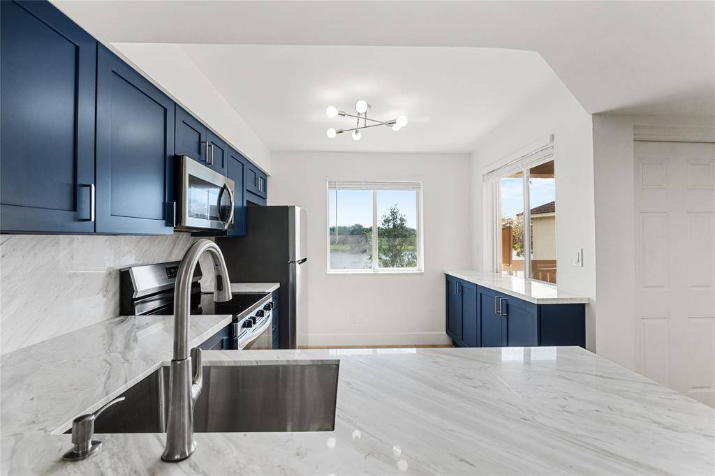 Plantation, FL 33324,876 NW 92nd Ave #876