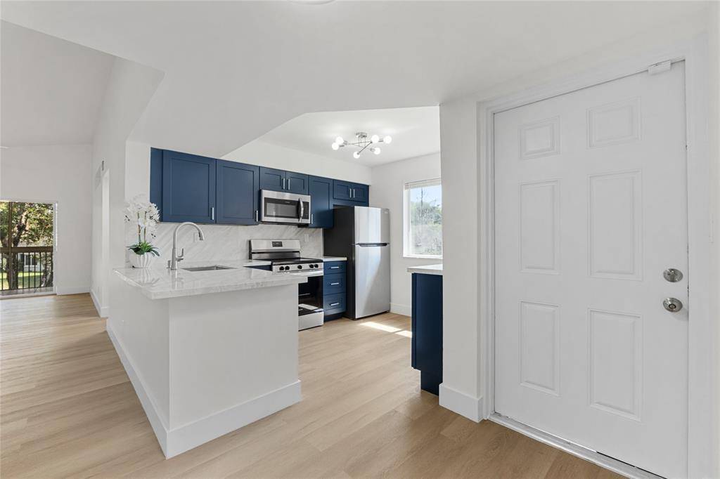 Plantation, FL 33324,876 NW 92nd Ave #876